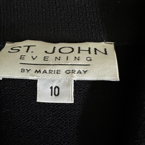 St. John Evening Suit Jacket w Diamond-like cluster buttons Black Size 10 Wool - Picture 11 of 11